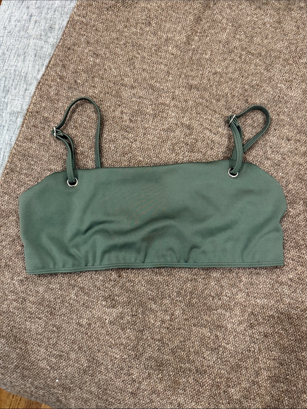 ALO Yoga Olive Green Strapless-Style Sports Bralette